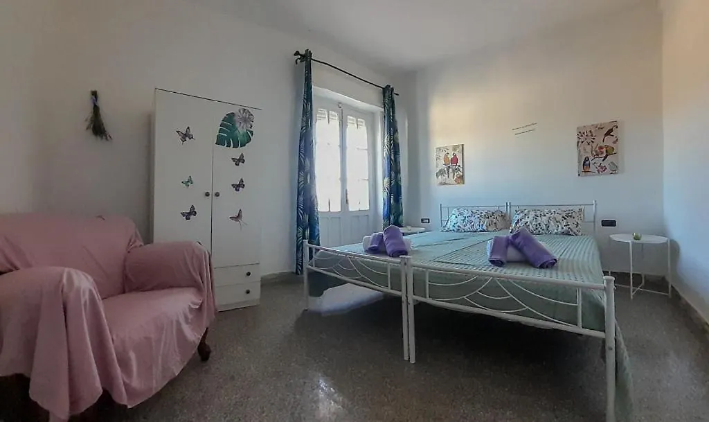 Mari & Monti Bed & Breakfast Giba